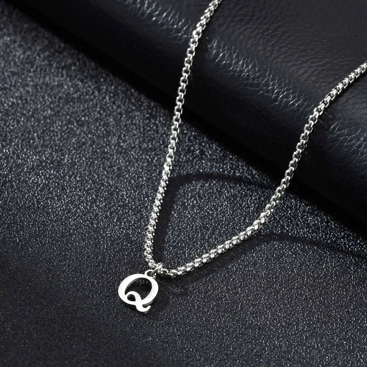 Vnox Simple A-Z Letter Necklace for Men, Waterproof Stainless Steel 26 Letters Pendant Necklace，Men’s Minimal Initial Necklace