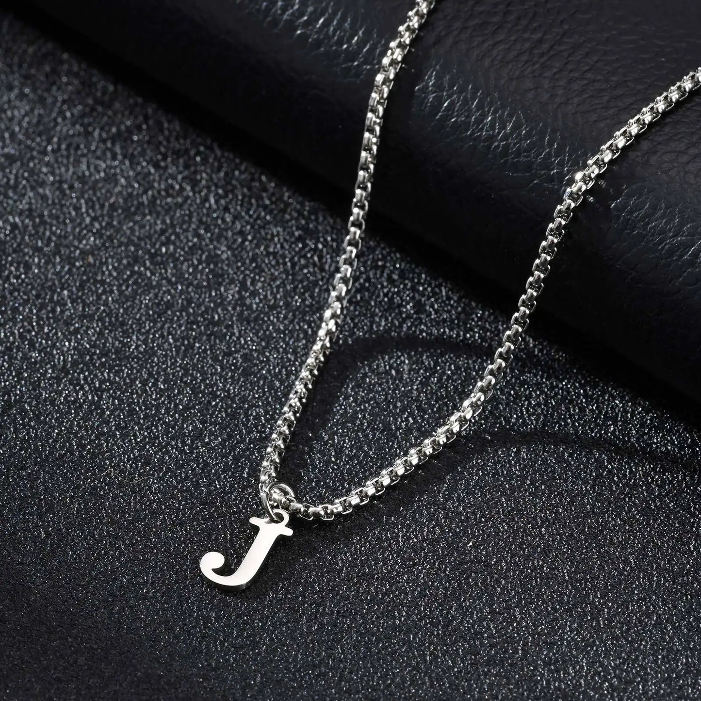Vnox Simple A-Z Letter Necklace for Men, Waterproof Stainless Steel 26 Letters Pendant Necklace，Men’s Minimal Initial Necklace