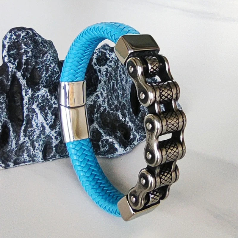 سوار جلدي كلاسيكي للرجال على شكل سلسلة قاطرة من الفولاذ المقاوم للصدأ بمشبك مغناطيسي أساور كهدية للأصدقاء مجوهرات ساحرة SP1555