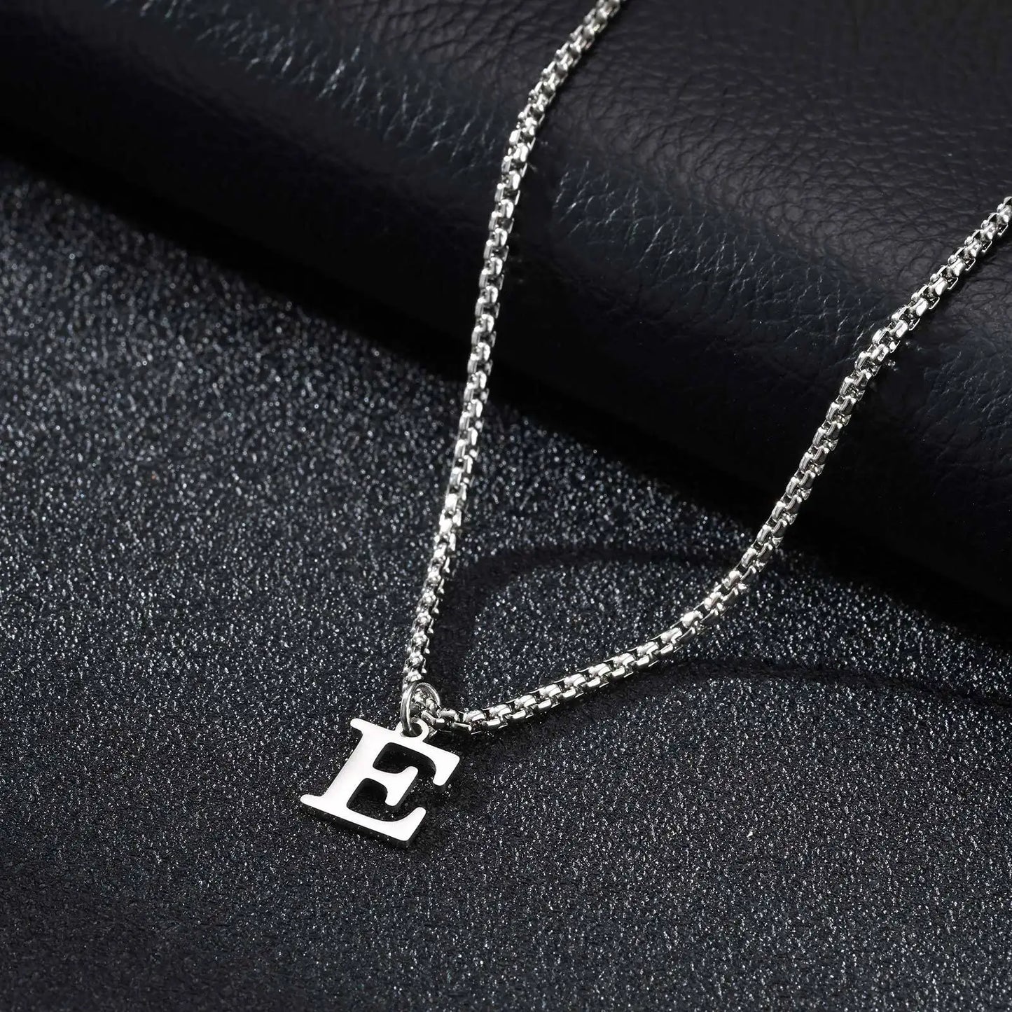 Vnox Simple A-Z Letter Necklace for Men, Waterproof Stainless Steel 26 Letters Pendant Necklace，Men’s Minimal Initial Necklace